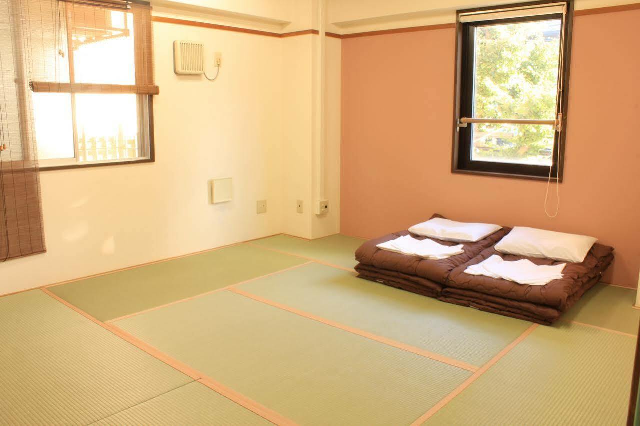 T&K Hostel Kobe Sannomiya East Eksteriør billede